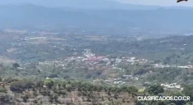 SE VENDE BELLA FINCA EN SAN JUANILLO DE NARANJO. 