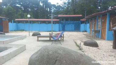 SE VENDE BELLO BALNEARIO Y CENTRO DE RECREACIÓN EN SARAPIQU