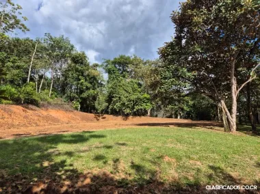 SE VENDE BELLÍSIMA QUINTA EN SAN MATEO DE ALAJUELA. 